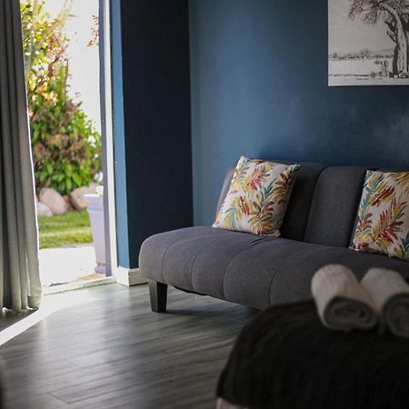 Reef View Bnb East London Esterno foto