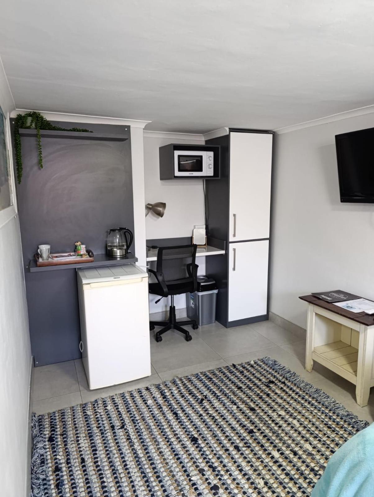 Reef View Bnb East London Esterno foto