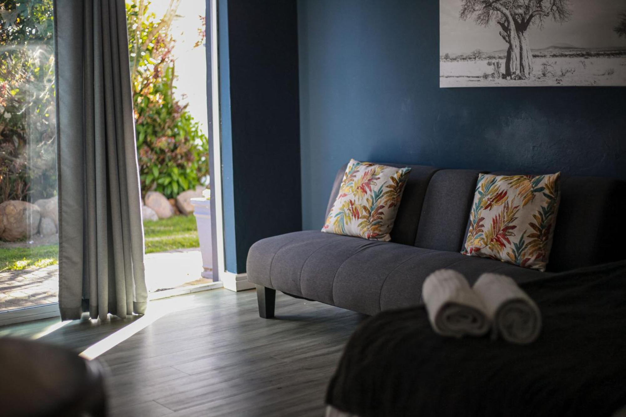 Reef View Bnb East London Esterno foto