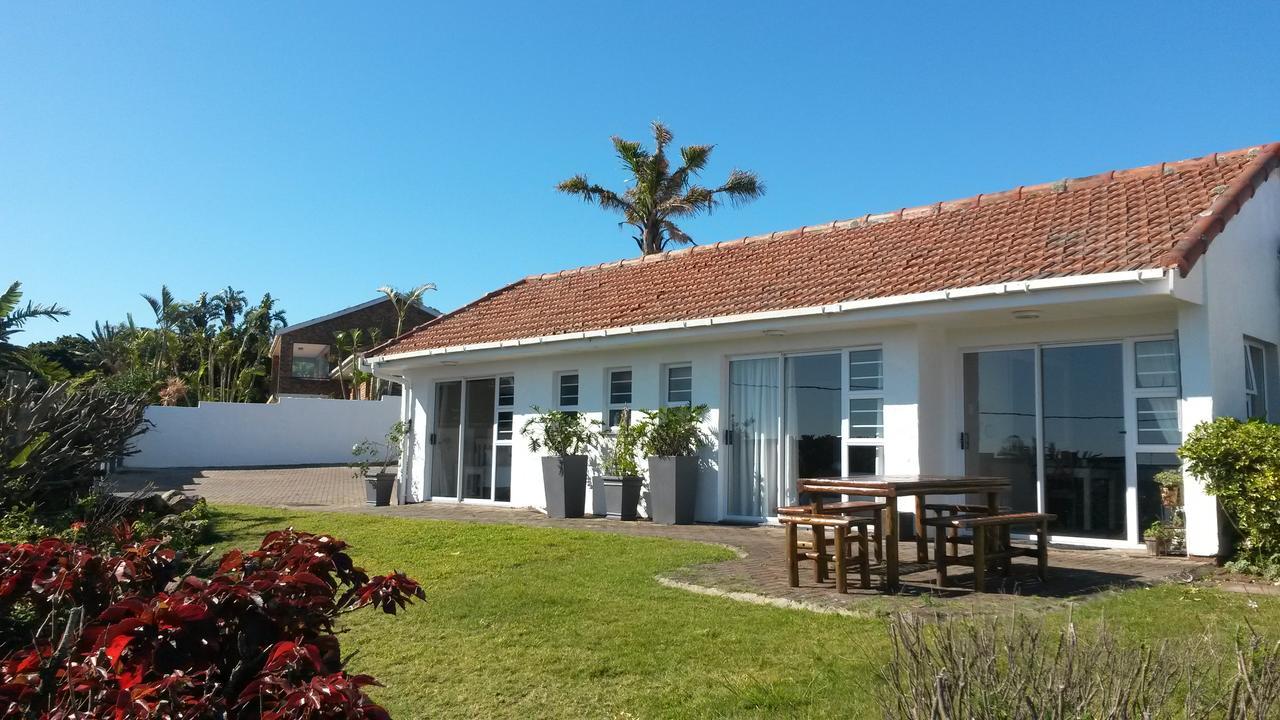 Reef View Bnb East London Esterno foto