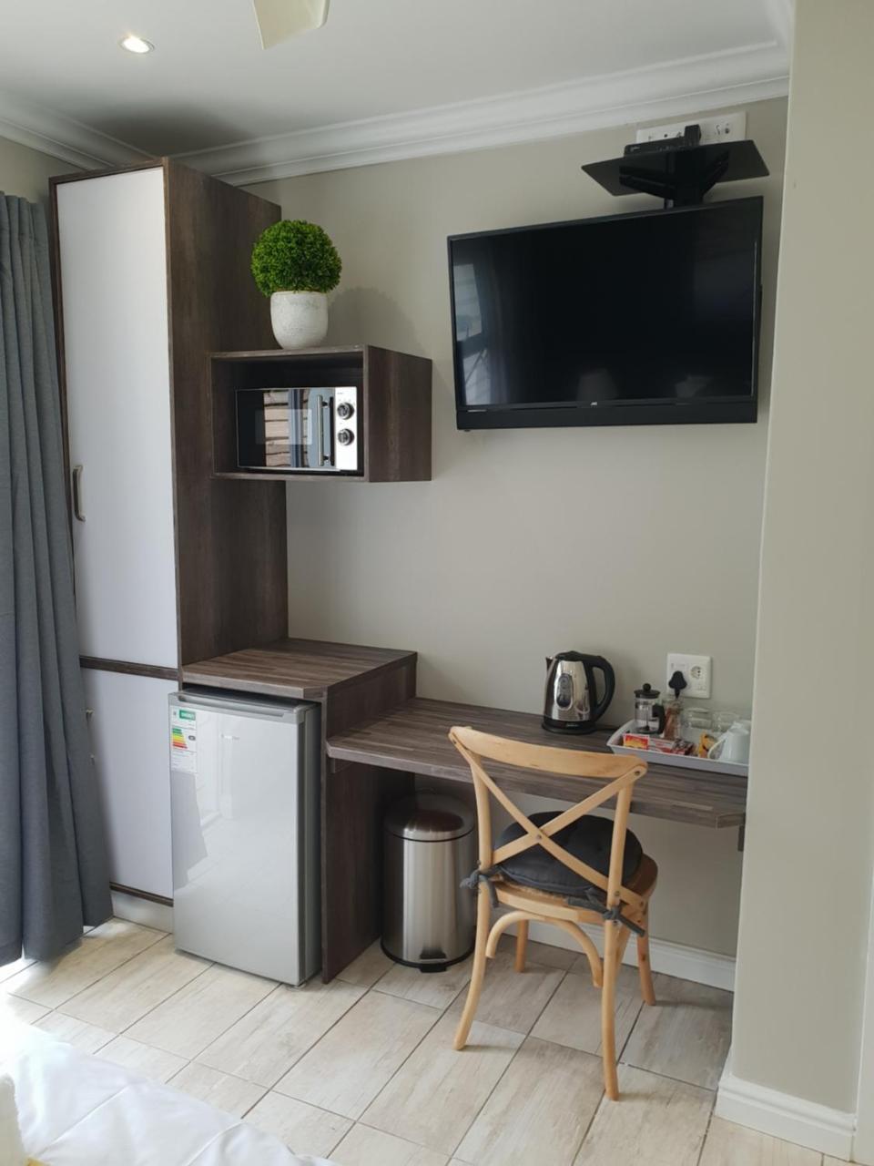 Reef View Bnb East London Esterno foto
