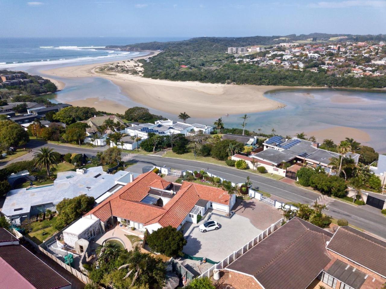 Reef View Bnb East London Esterno foto